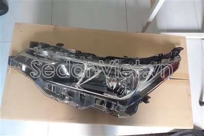 Vỏ đèn pha trái 8117002R50