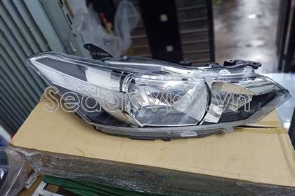 Vỏ đèn pha trái - 811700D590