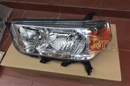Vỏ đèn pha trái 8117035520