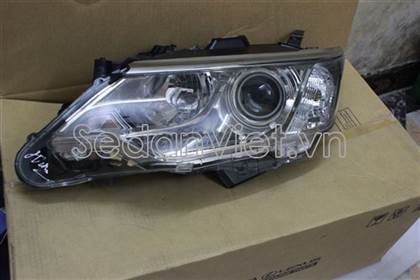 Vỏ đèn pha trái 8118506D60