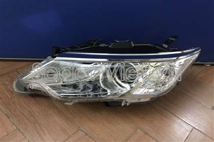 Vỏ đèn pha trái 8118506D60