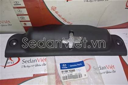 Ốp che khóa capo 811931C000