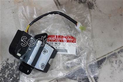 Ổ khóa ngậm cốp hậu 812301W210