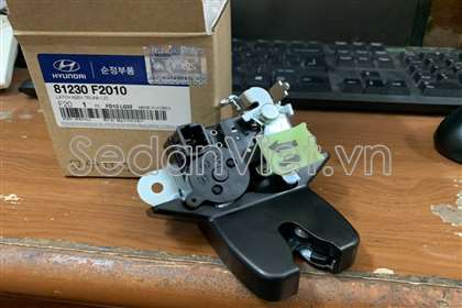 Ổ khóa ngậm cốp hậu Hyundai Elantra 2.0 2016