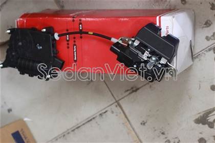 Ổ khóa ngậm cốp hậu Kia Sedona 2014-2015