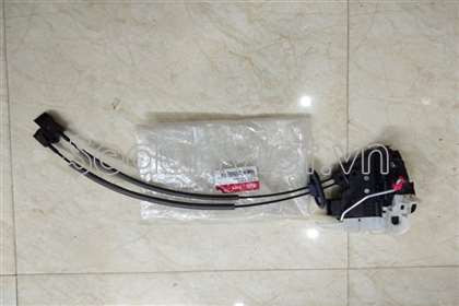 Ổ khóa ngậm cánh cửa trước 81310A7011
