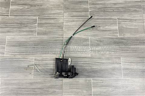 Ổ khóa ngậm cánh cửa trước Kia Cerato 2006-2007