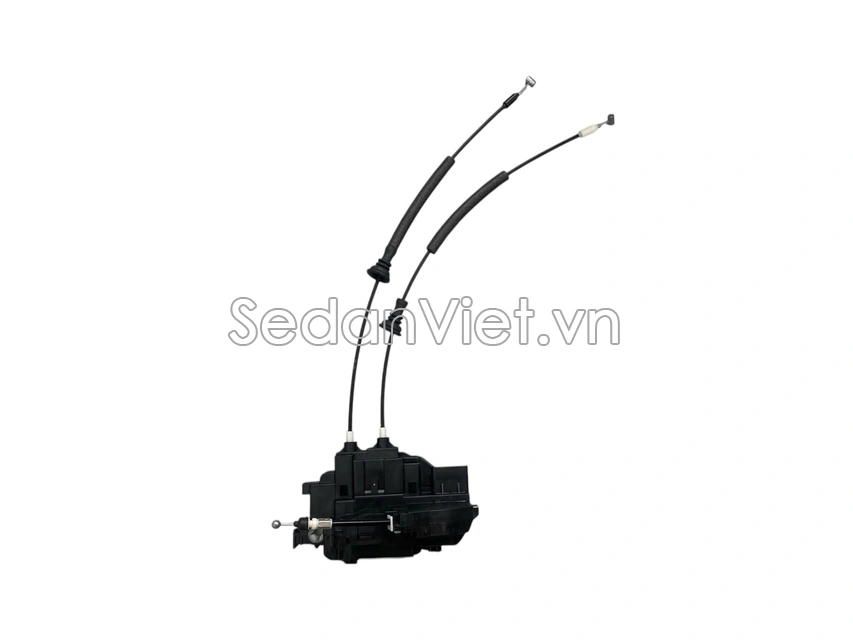 Ổ khóa ngậm cánh cửa trước