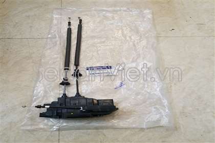 Ổ khóa ngậm cánh cửa trước - 813202B010
