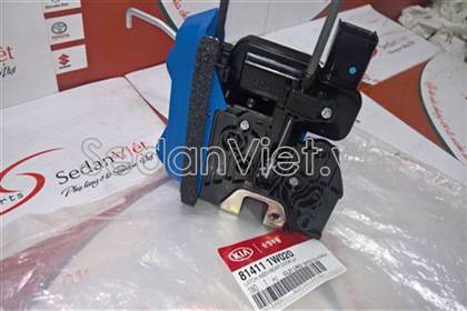 Ổ khóa ngậm cánh cửa trước phải 813211W070