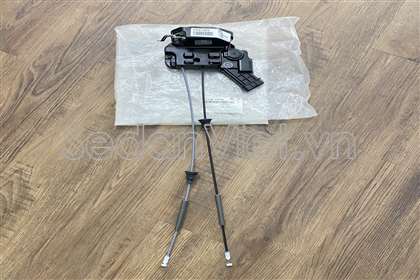 Ổ khóa ngậm cánh cửa sau 814101D010