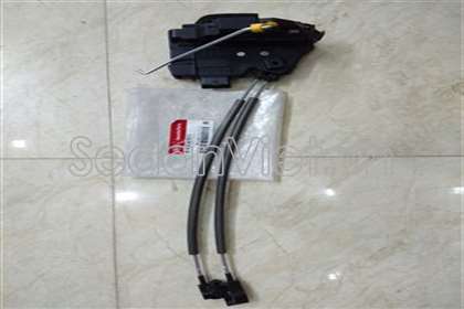 Ổ khóa ngậm cánh cửa sau 81410A7011