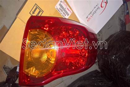Đèn hậu ngoài phải Toyota Corolla Altis 2008-2010