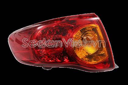 Đèn hậu ngoài phải Toyota Corolla Altis 2008-2010