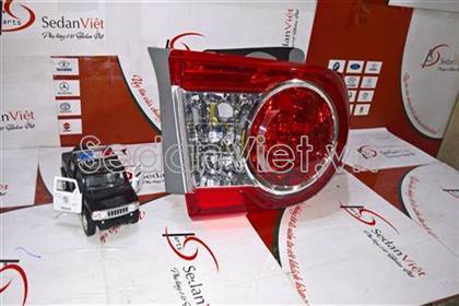 Đèn hậu ngoài trái 8155102620