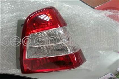 Đèn hậu phải Toyota Innova 2012-2013