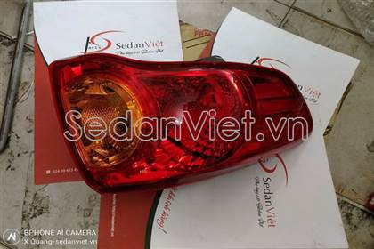 Đèn hậu ngoài phải Toyota Corolla Altis 2008-2010