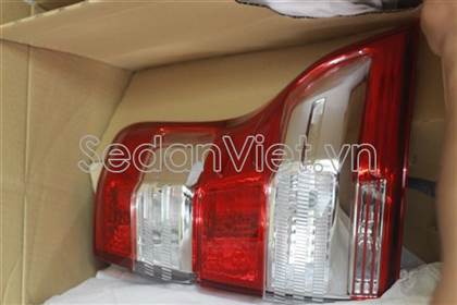 Đèn hậu phải 8155160B50