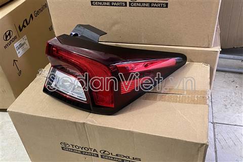 Đèn hậu ngoài phải 81551BZ480