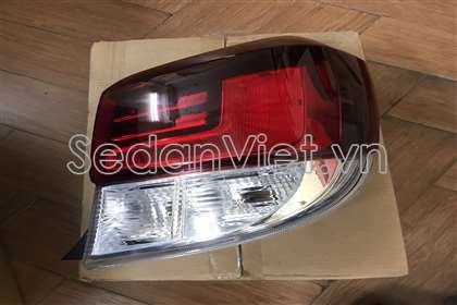 Đèn hậu ngoài phải 81551BZ300