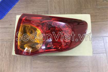 Đèn hậu ngoài trái 8156102470