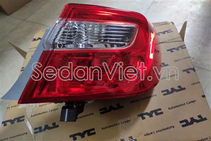 Đèn hậu ngoài trái Toyota Camry 2012-2015