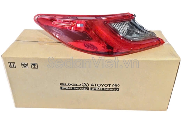 Đèn hậu 8156106B60