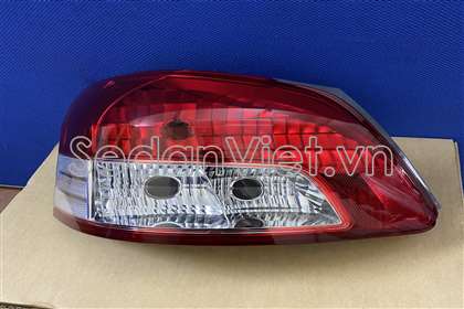 Đèn hậu trái 815610D330
