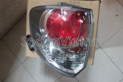 Đèn hậu ngoài trái Toyota Fortuner 2012-2015