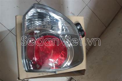 Đèn hậu ngoài trái 815610K200