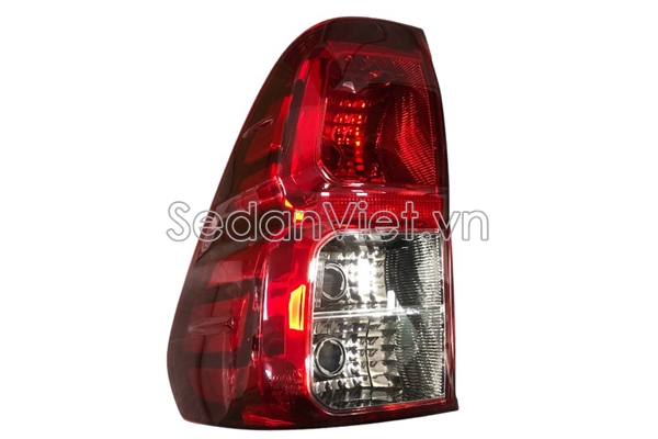 Đèn hậu Toyota Hillux 2018-2020
