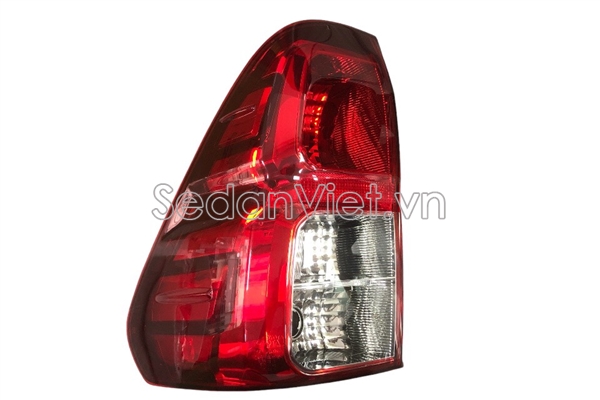 Đèn hậu 815610K261