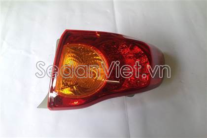 Vỏ đèn hậu trái 8156112A10