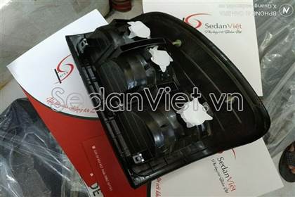 Đèn hậu 8156160620