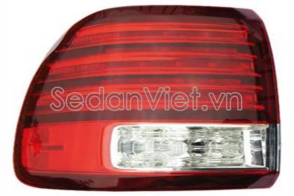 Vỏ đèn hậu trái Lexus LX470 2005-2008