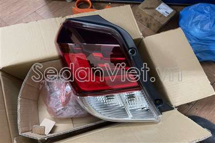 Vỏ đèn hậu trái 81561BZ300