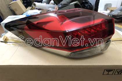 Đèn hậu ngoài trái 81561BZ320