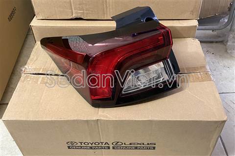 Đèn hậu ngoài trái 81561BZ480