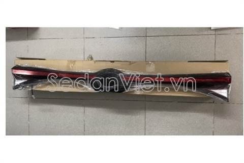 Đèn hậu trên cốp hậu Toyota Veloz 2022-2025