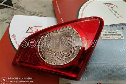 Đèn hậu trong trái Toyota Corolla Altis 2010-2013
