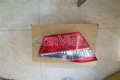 Đèn hậu trong Toyota Camry 2012-2015