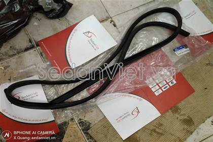 Gioăng khung cánh cửa trước 821101C000