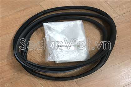 Gioăng khung cánh cửa trước 821102V000