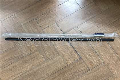 Nẹp chân kính cánh cửa ngoài trước Hyundai i10 Grand 2017-2020