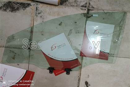 Kính cánh cửa 824101Y000