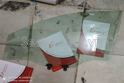 Kính cánh cửa 824101Y000