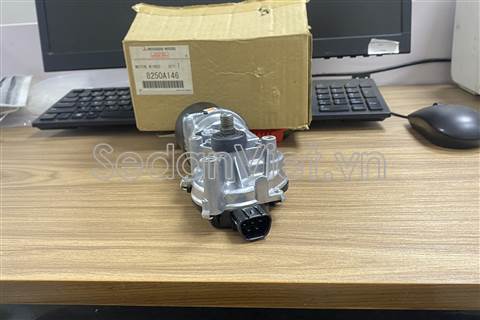 Mô tơ gạt mưa trước 8250A146