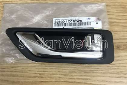 Tay mở cửa trong trước 826201C010WK