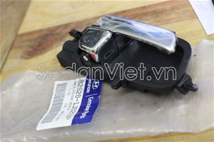 Tay mở cửa trong trước dùng cho xe Hyundai i20 2008-2011