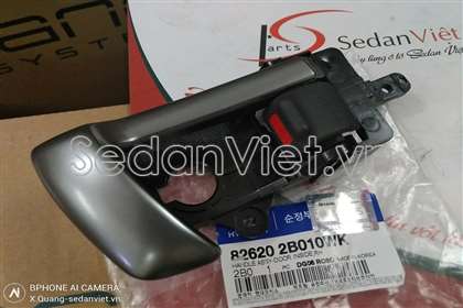 Tay mở cửa trong trước Hyundai Santafe 2010-2012